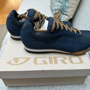 Giro Blue and Brown Cycling Rumble VR Shoes